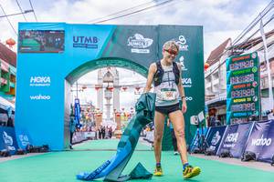 BIB: 501, 160, 180, 100, 083920, 083828, 213898
                            <button type="button" onclick="openModal(21763199)" class="btn btn-primary btn-sm float-right btn-popup" data-toggle="modal" data-target=".modal-high-quality">
                        <i class="fas fa-shopping-cart"></i> Add to Cart
                    </button>
                                            <button type="button" onclick="isThisMe(21763199, true)" class="btn btn-success btn-sm float-right btn-popup btn-isme hidden" data-toggle="tooltip" data-placement="bottom" title="นี่คือรูปของคุณใช่ไหม คลิกที่นี่เพื่อเอาเข้าอัลบั้ม">
                        <i class="fas fa-plus"></i> Add to album
                    </button>
                    <button type="button" onclick="isThisMe(21763199, false)" class="btn btn-warning btn-sm float-right btn-popup btn-isnotme hidden">
                        <i class="fas fa-ban"></i> Remove from album
                    </button>